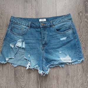 Forever 21 denim short hot pants daisy dukes frayed hems size 31